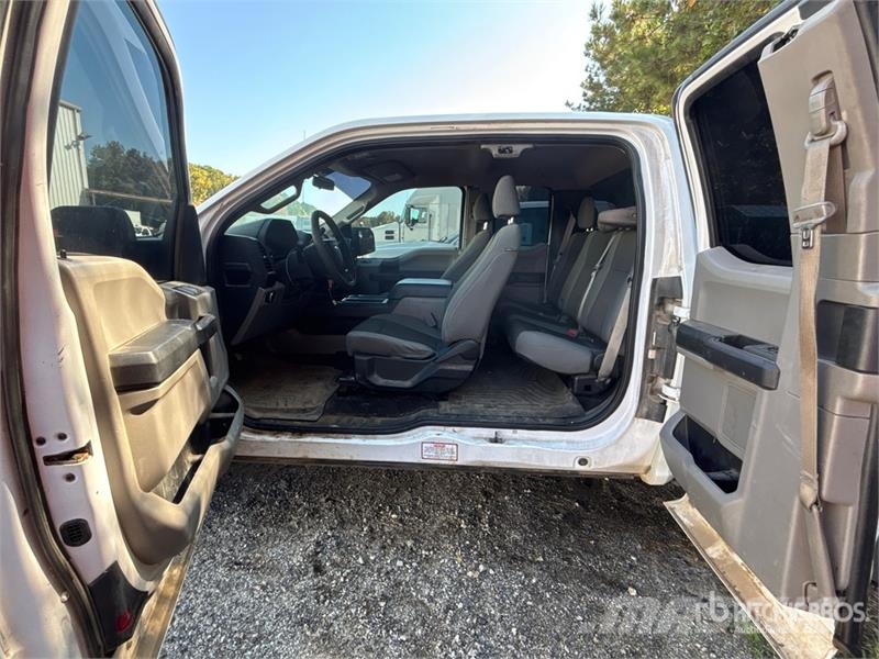 Ford F-150 4x2 Extended Cab Pickup Інше