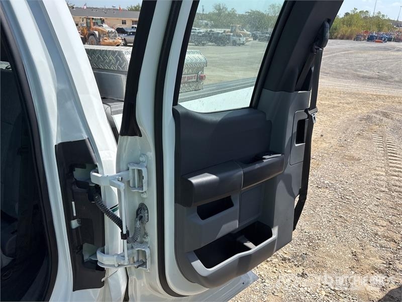 Ford F-150 4x2 Extended Cab Pickup Ostalo