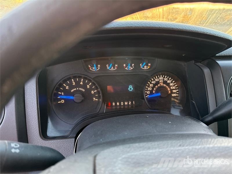 Ford F-150 4x2 Extended Cab Pickup أخرى
