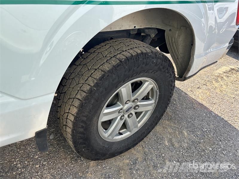 Ford F-150 4x2 Extended Cab Pickup その他