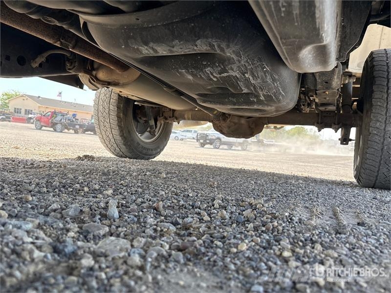 Ford F-150 4x2 Extended Cab Pickup Drugi