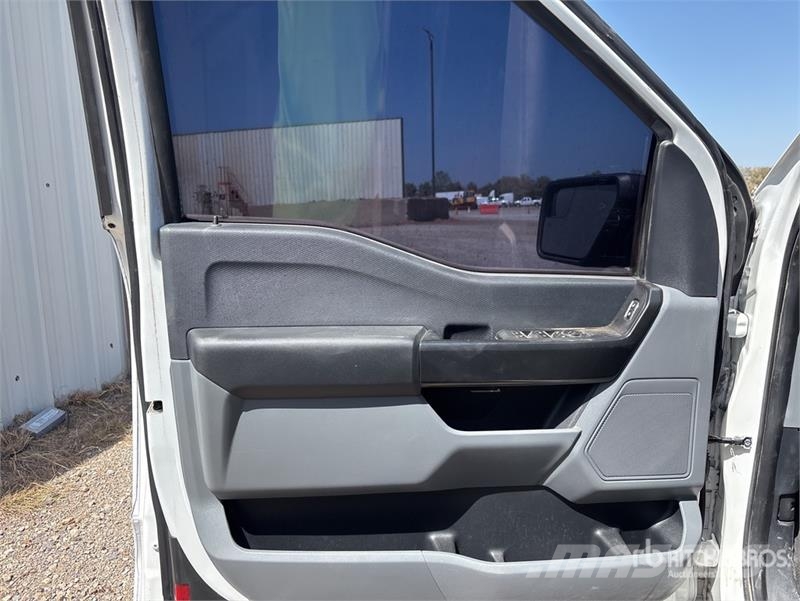 Ford F-150 4x2 Extended Cab Pickup 其他