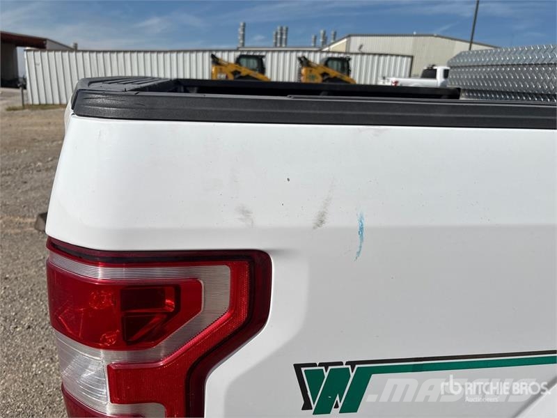 Ford F-150 4x2 Extended Cab Pickup Drugi