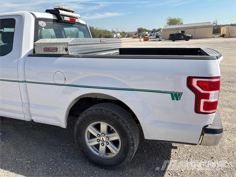 Ford F-150 4x2 Extended Cab Pickup Drugi