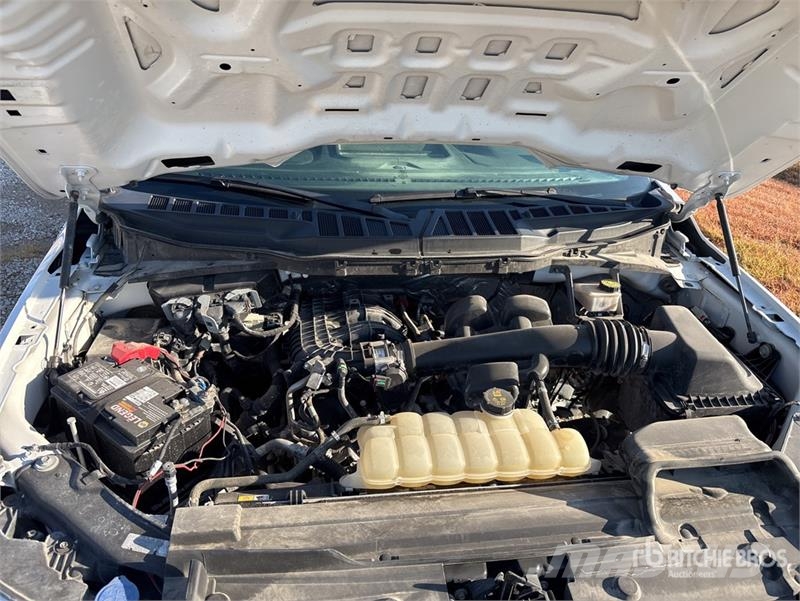 Ford F-150 4x2 Extended Cab Pickup (Inoperable) Ostalo