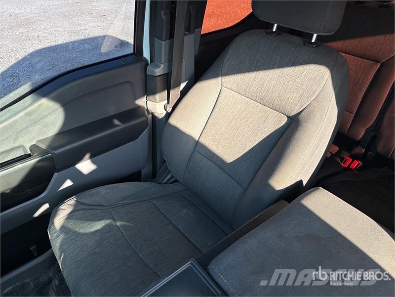Ford F-150 4x2 Extended Cab Pickup (Inoperable) Ostalo