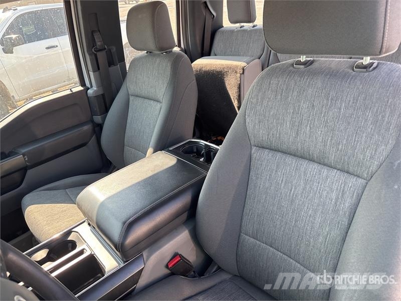Ford F-150 4x2 Extended Cab Pickup その他