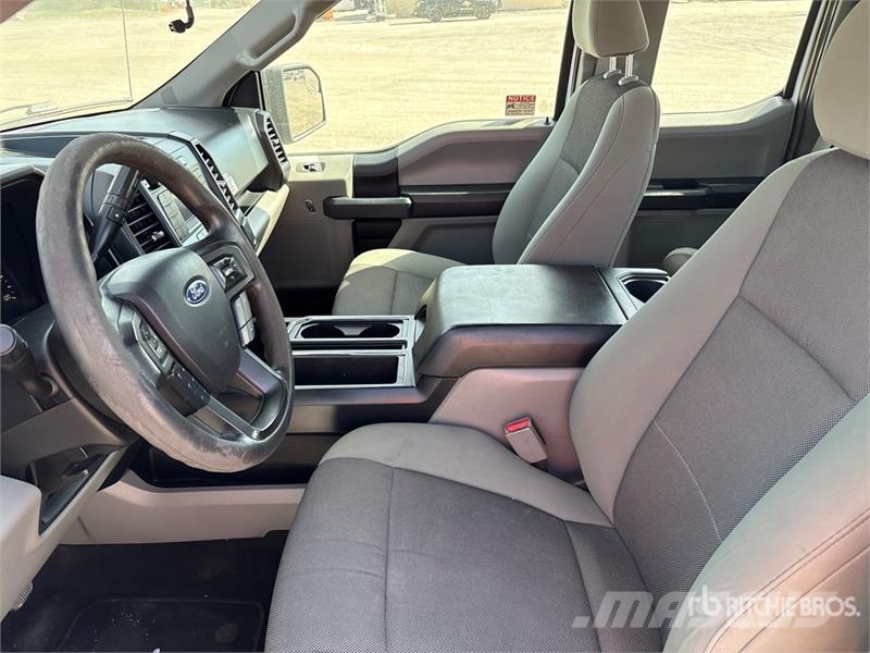 Ford F-150 4x2 Extended Cab Pickup Drugi