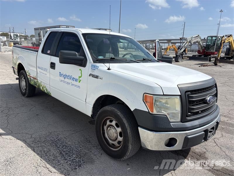 Ford F-150 4x2 Extended Cab Pickup Інше