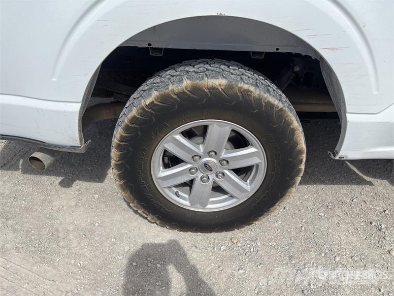 Ford F-150 4x2 Extended Cab Pickup 其他