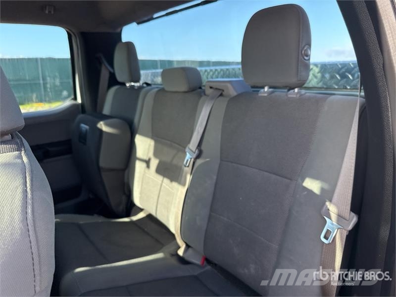Ford F-150 4x2 Extended Cab Pickup Diger