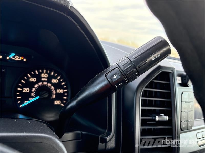 Ford F-150 4x2 Extended Cab Pickup Drugi