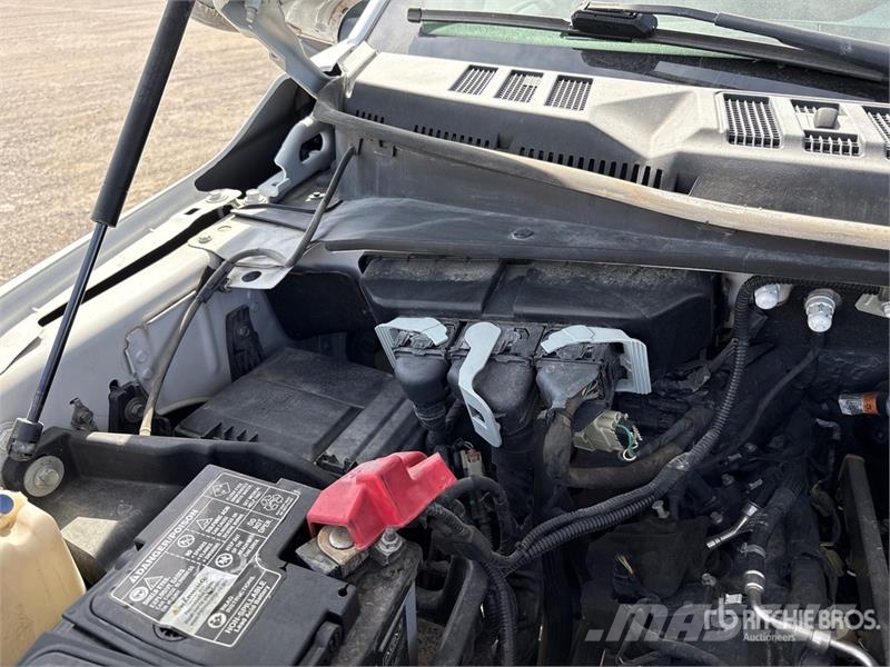 Ford F-150 4x2 Extended Cab Pickup Drugi