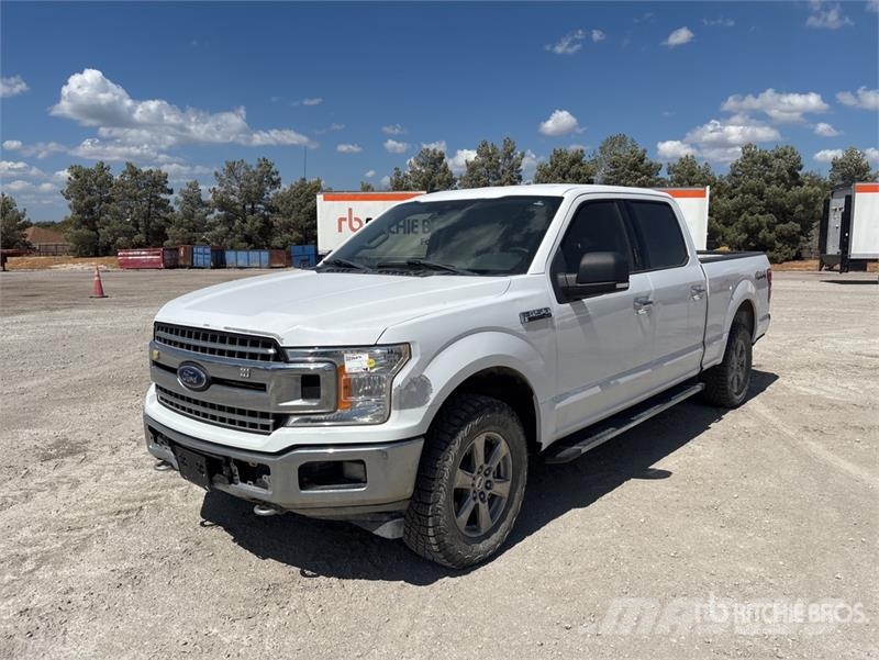 Ford F-150 4x4 Crew Cab Pickup Muu