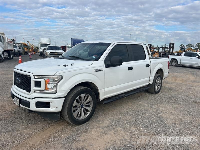 Ford F-150 4x4 Crew Cab Pickup 기타