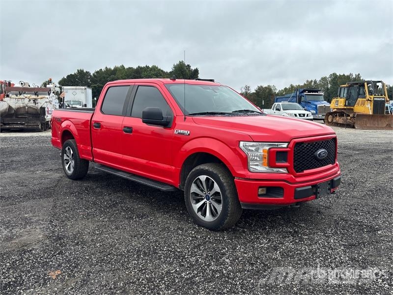 Ford F-150 4x4 Crew Cab Pickup Altele