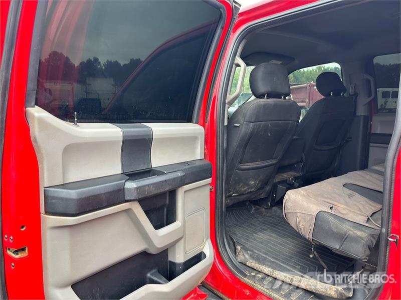 Ford F-150 4x4 Crew Cab Pickup Altele