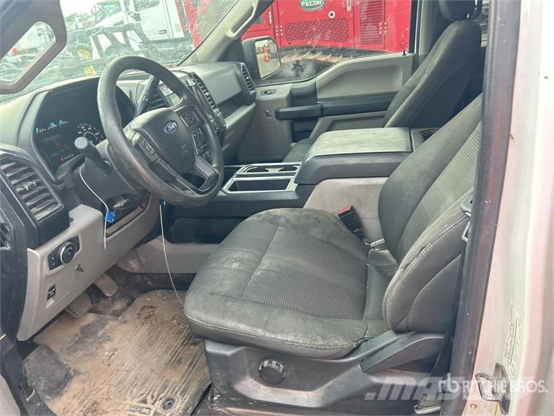 Ford F-150 4x4 Crew Cab Pickup 기타