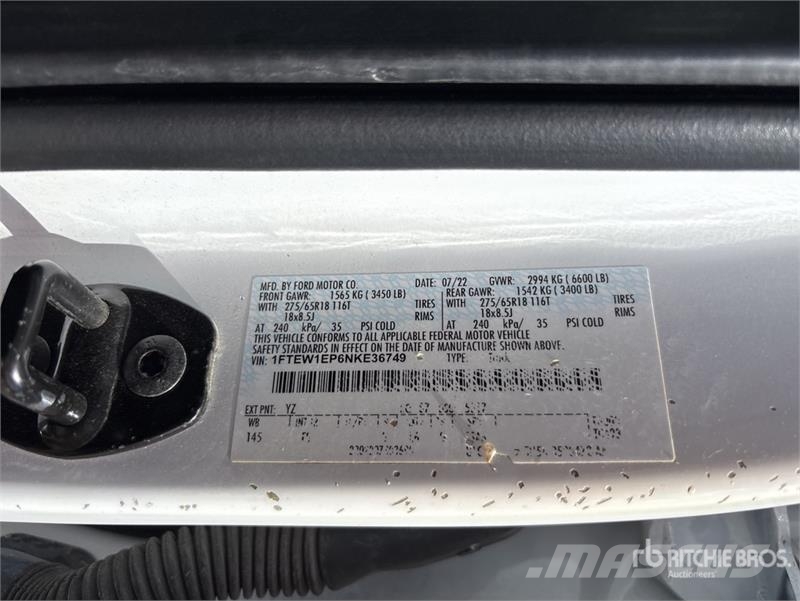 Ford F-150 4x4 Crew Cab Pickup Furgoni altro