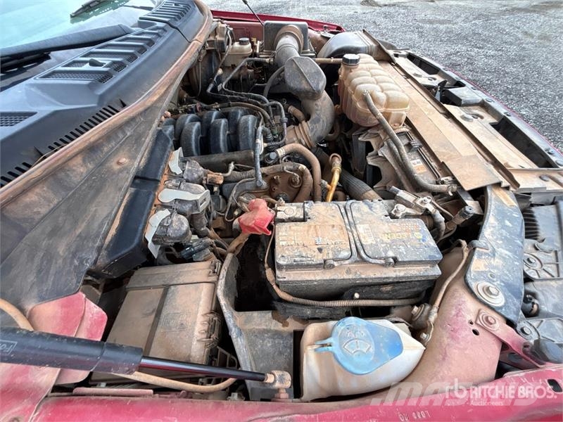 Ford F-150 4x4 Crew Cab Pickup Altele