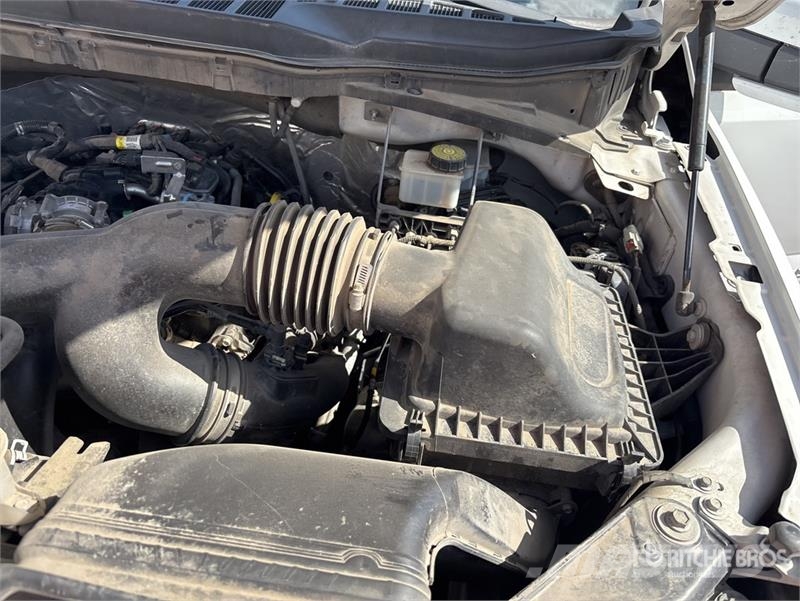 Ford F-150 4x4 Crew Cab Pickup Furgoni altro