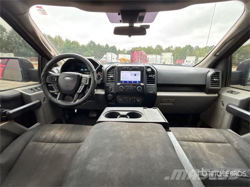 Ford F-150 4x4 Crew Cab Pickup Altele
