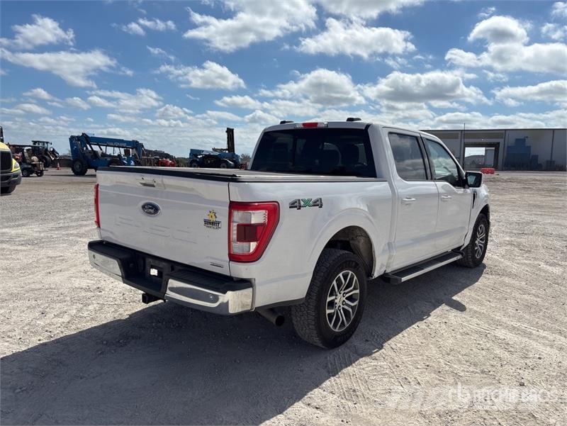 Ford F-150 4x4 Crew Cab Pickup Furgoni altro