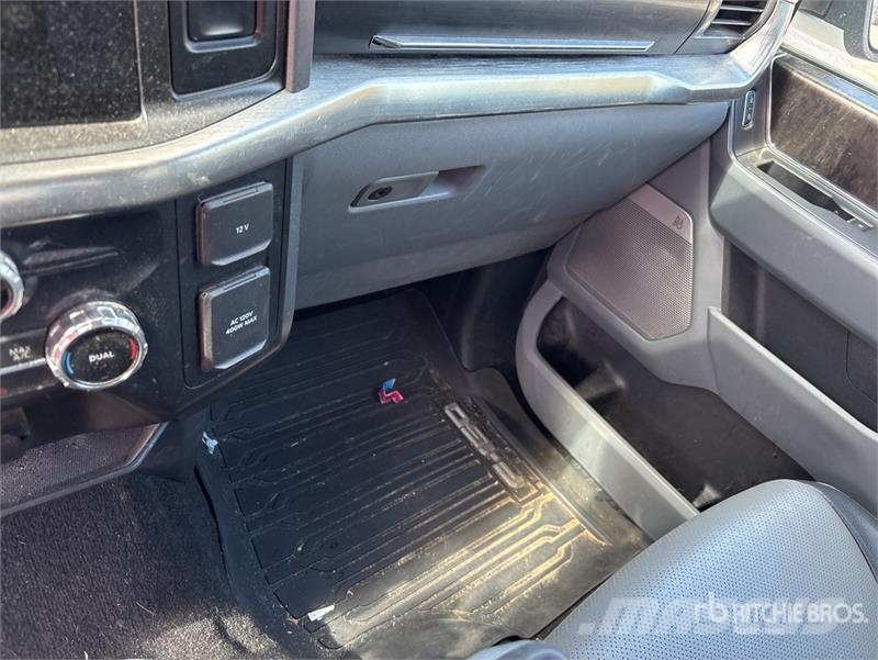 Ford F-150 4x4 Crew Cab Pickup Furgoni altro