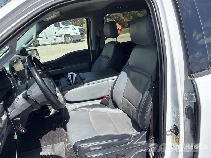 Ford F-150 4x4 Crew Cab Pickup Furgoni altro