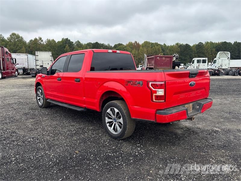Ford F-150 4x4 Crew Cab Pickup Altele