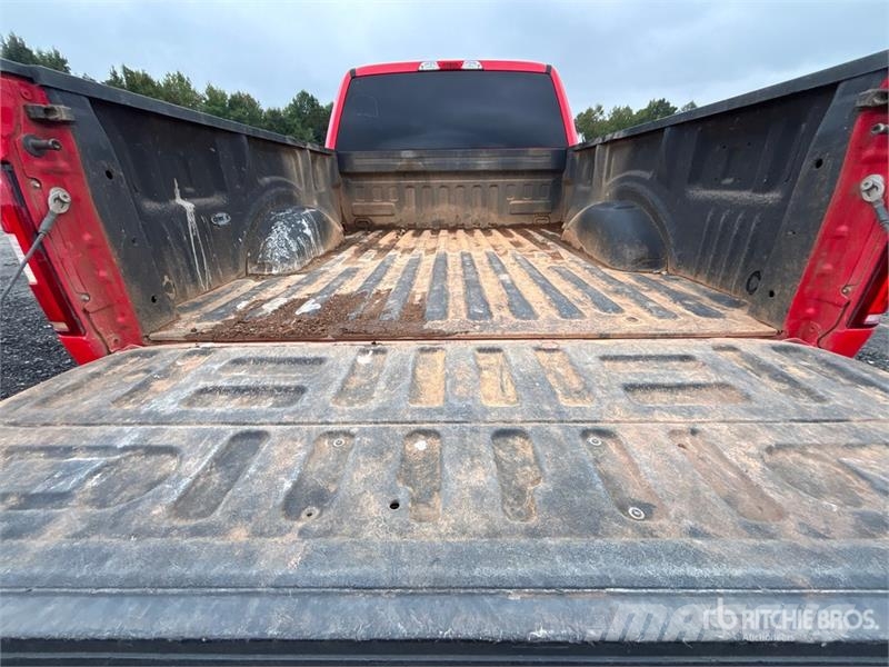 Ford F-150 4x4 Crew Cab Pickup Altele