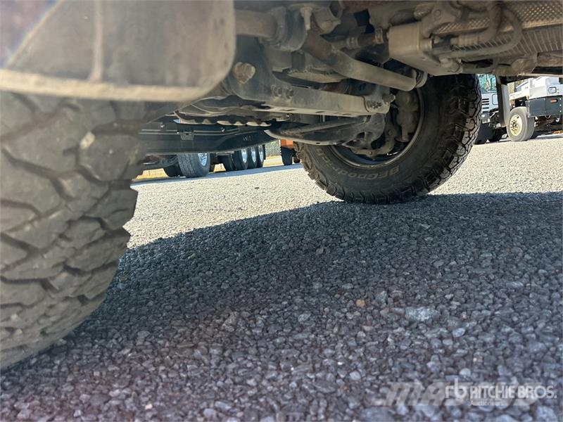 Ford F-150 4x4 Crew Cab Pickup Drugi