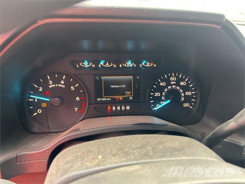 Ford F-150 4x4 Crew Cab Pickup 기타