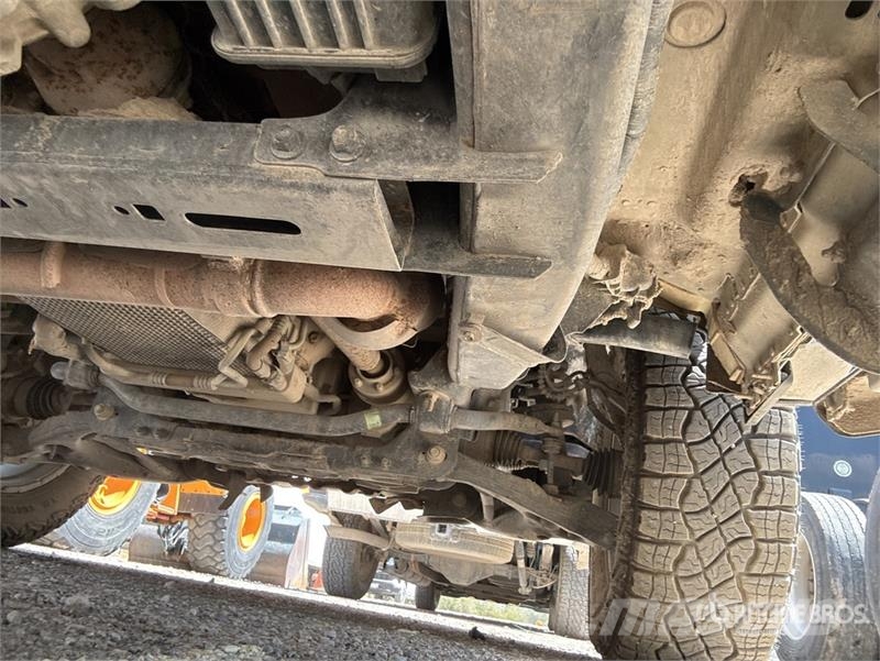 Ford F-150 4x4 Crew Cab Pickup Muu
