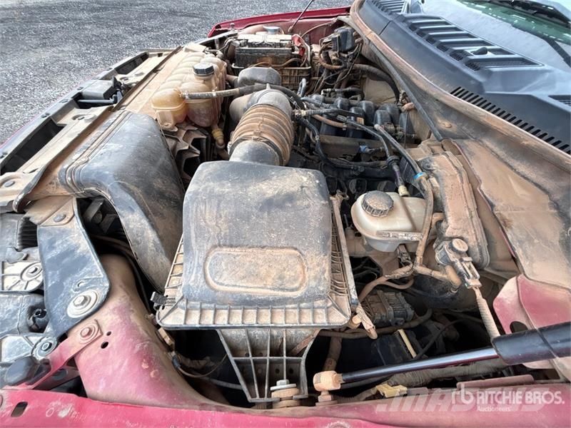 Ford F-150 4x4 Crew Cab Pickup Altele