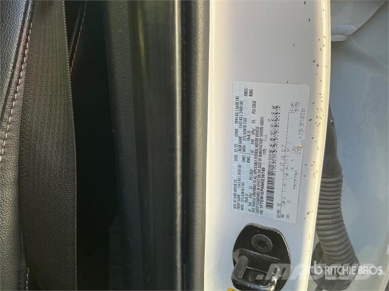 Ford F-150 4x4 Crew Cab Pickup 其他