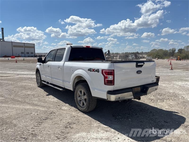 Ford F-150 4x4 Crew Cab Pickup Muu
