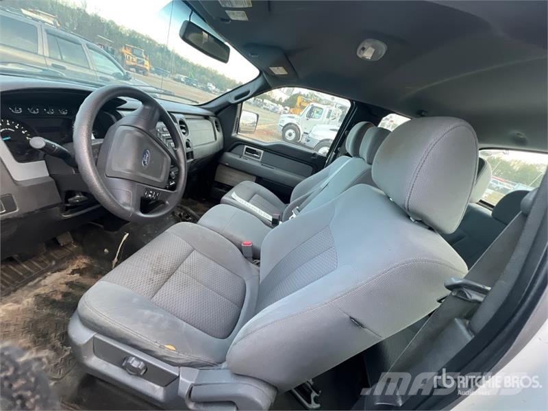 Ford F-150 4x4 Extended Cab Pickup Andere Transporter