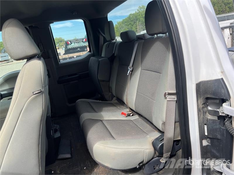 Ford F-150 4x4 Extended Cab Pickup Drugi