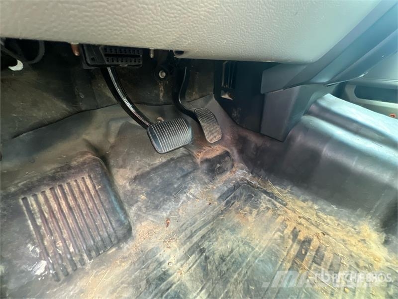 Ford F-150 4x4 Extended Cab Pickup Drugi