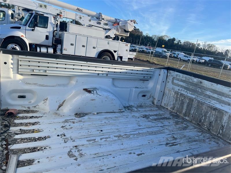 Ford F-150 4x4 Extended Cab Pickup Andere Transporter