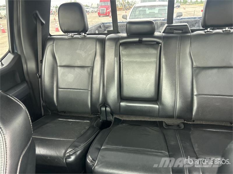 Ford F-150 4x4 Pickup Outro