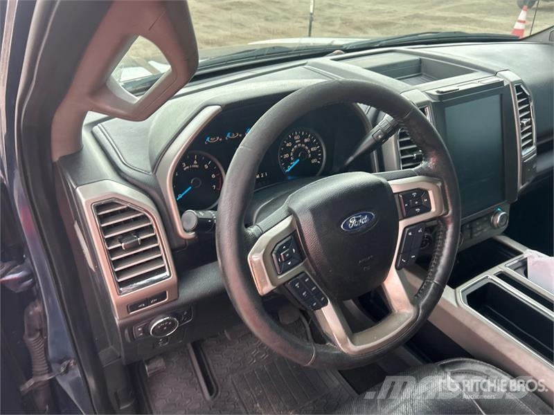 Ford F-150 4x4 Pickup Outro