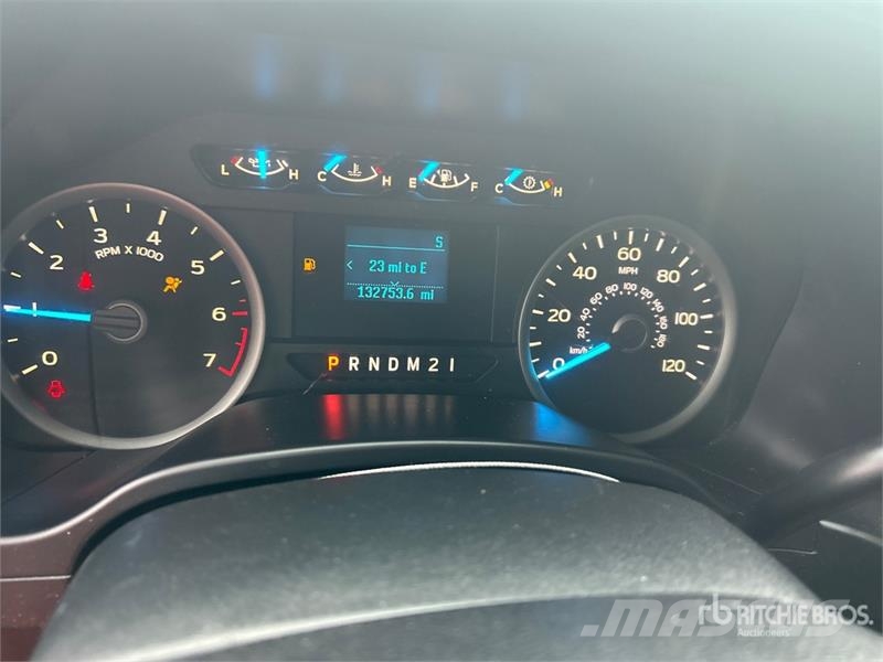 Ford F-150 4x4 Pickup Outro