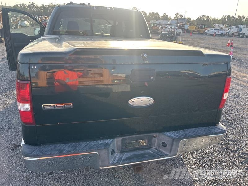 Ford F-150 Lariat 4x2 Crew Cab Pickup Otros