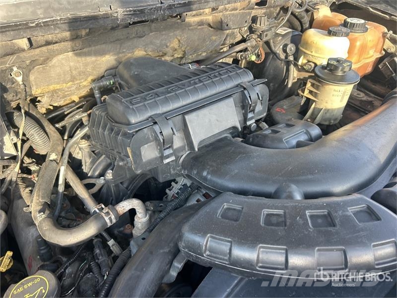 Ford F-150 Lariat 4x2 Crew Cab Pickup Otros