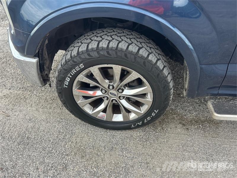Ford F-150 Lariat 4x4 Crew Cab Pickup Ostalo