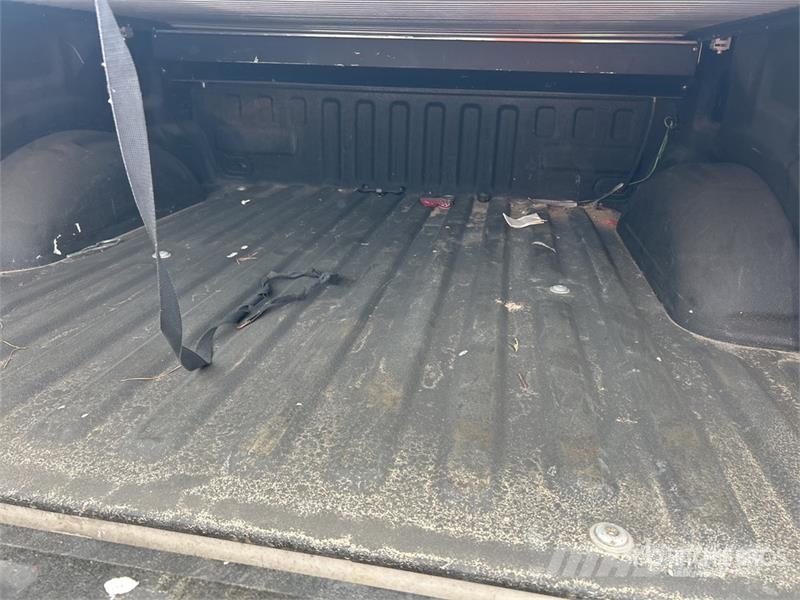 Ford F-150 Lariat 4x4 Crew Cab Pickup Drugi