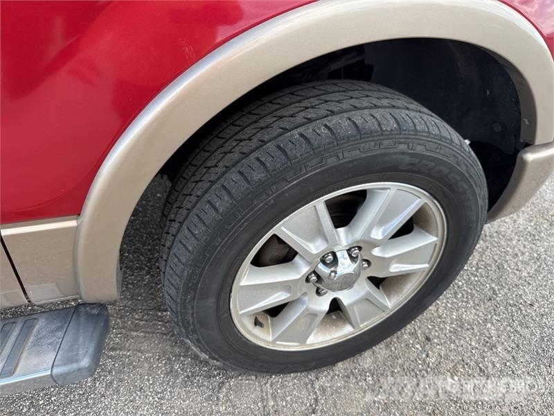 Ford F-150 Lariat 4x4 Crew Cab Pickup Övriga bilar