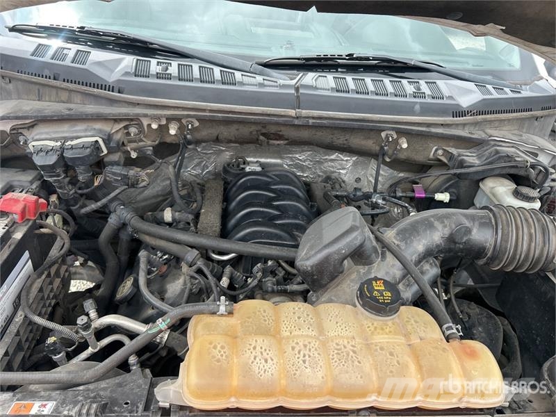 Ford F-150 Lariat 4x4 Crew Cab Pickup Drugi